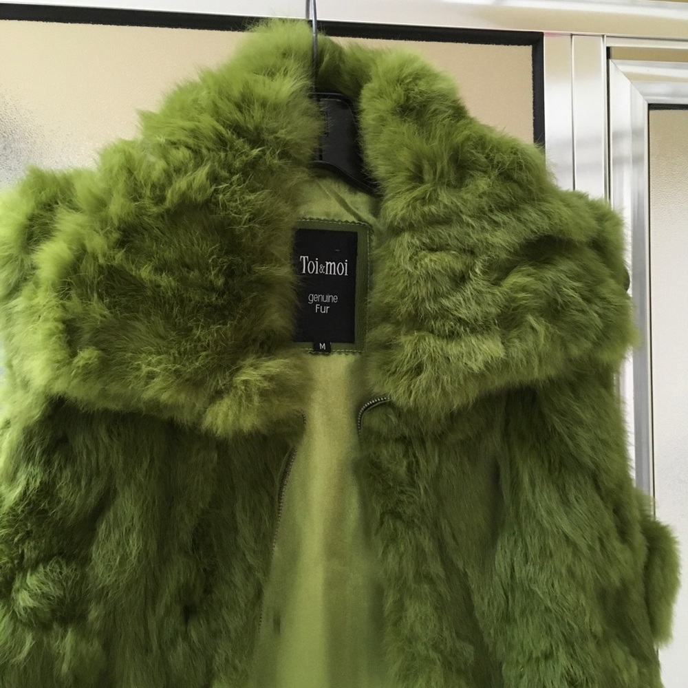 Toi  & Moi   genuine  fur    vest